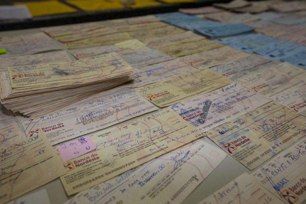 Fortaleza, 23 de agosto de 2017. Polícia prende dupla que clonava cheques e poderiam causar prejuízos de mais de dois milhões de reais.