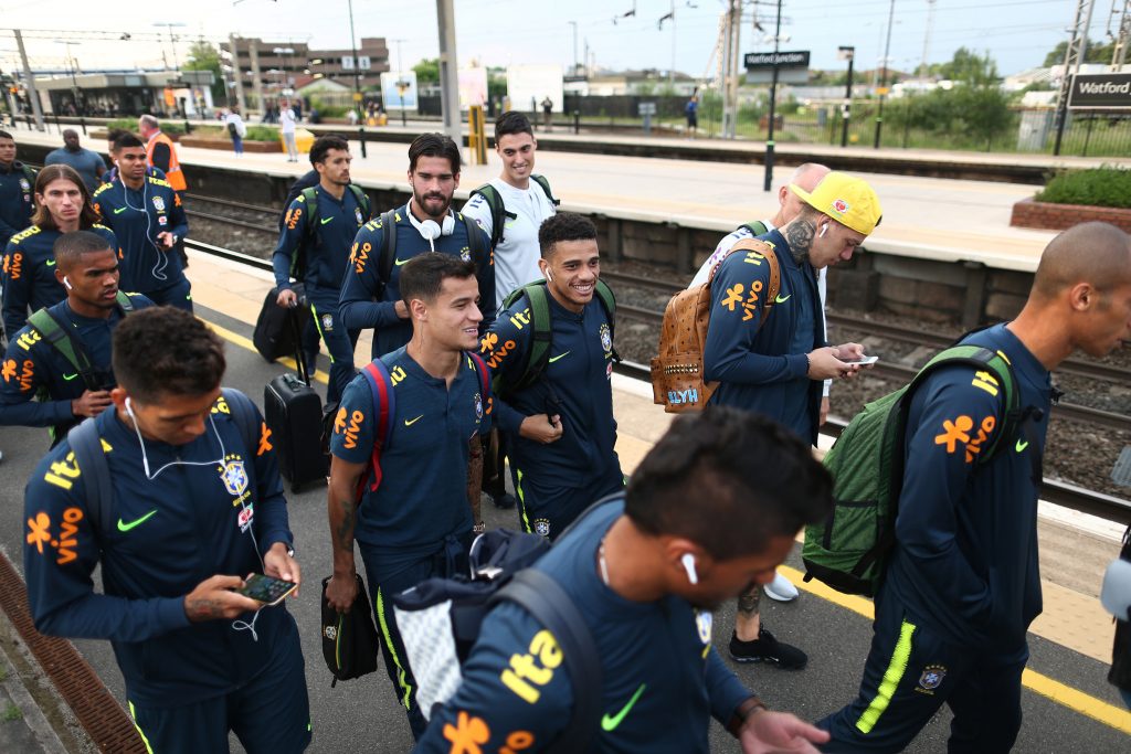 Londres 01 06 2018 A seleção Brasileira na estação em Londres embarcam para Liverpool para amistoso antes da copa do Mundo na Russia. foto Lucas Figueredo /CBF