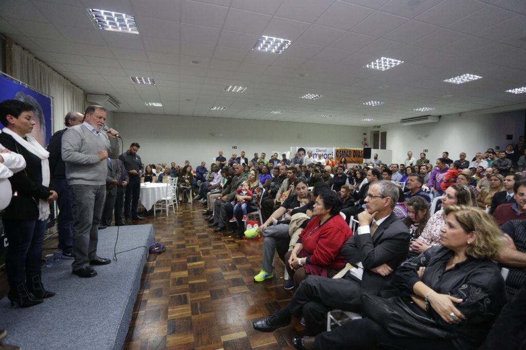 osmar-dias-em-reuniao