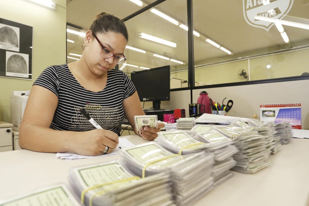 Instituto de Identificação do Paraná Curitiba, 31-10-18. Foto: Arnaldo Alves / ANPr.