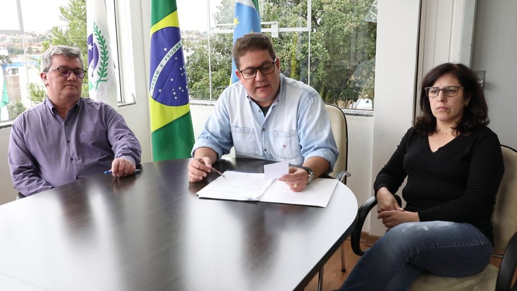 Dos 38 novos funcionários, 21 são professores (Foto: Ascom/Prefeitura de Laranjeiras do Sul)