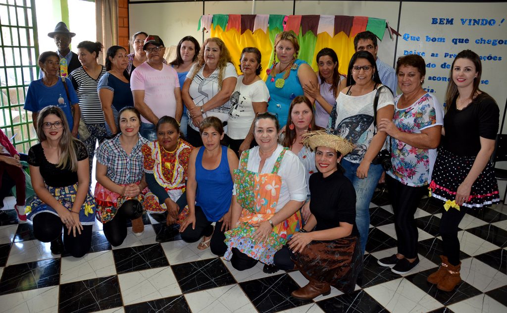 A festa teve comidas típicas, danças e quadrilha (Foto: Ascom/Prefeitura de Laranjeiras do Sul)