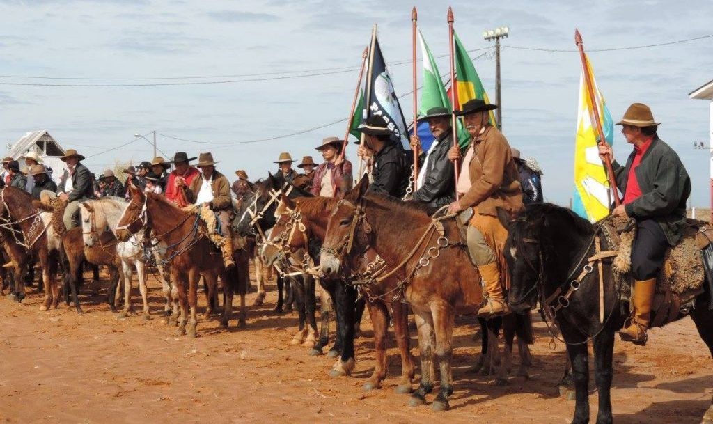 Tropeiros da Festa Nacional do Charque (Foto: Ascom/Prefeitura de Candói)