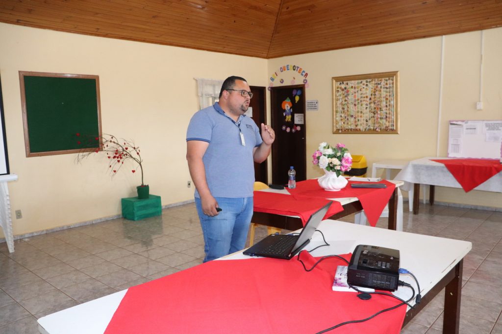 O debate promovido pela Prefeitura de Candói foi nessa quinta (17) (Foto: Ascom/Prefeitura de Candói)