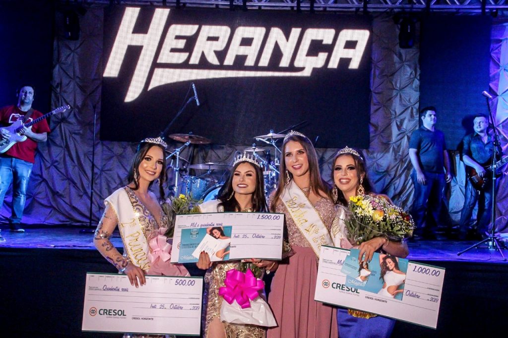 A Rainha e as princesas são as representantes da festa em divulgações oficiais (Foto: Ascom)