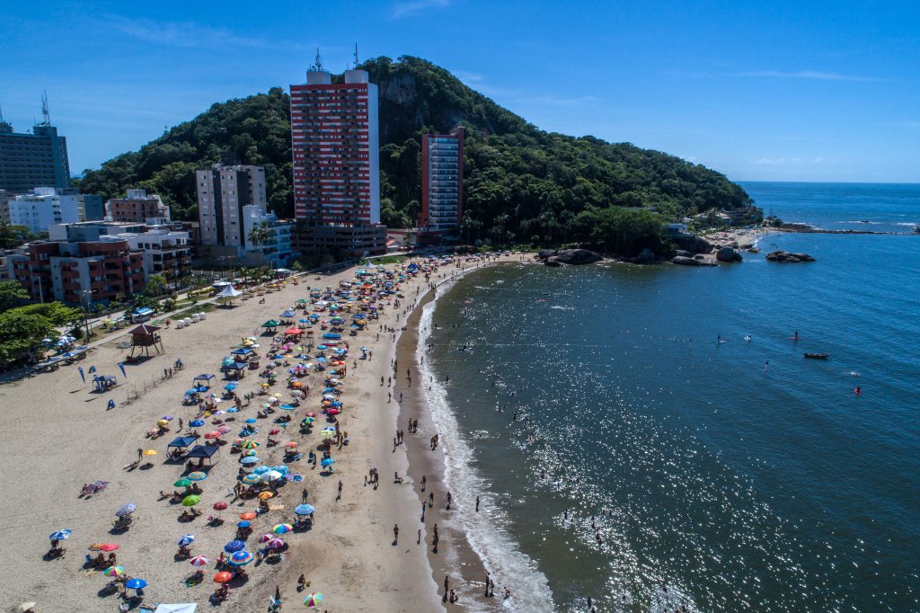 O litoral só tem um local impróprio para banho (Foto: AENPr)