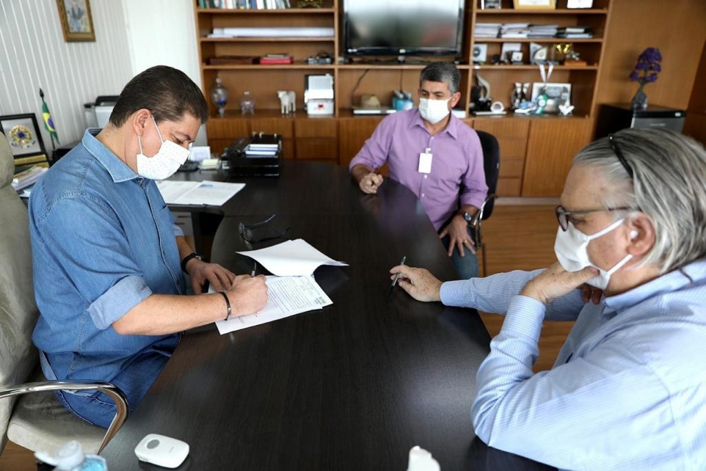 Serão 11 ruas que receberão o recape asfáltico na cidade (Foto: Ascom/Deputado Ademar Traiano)